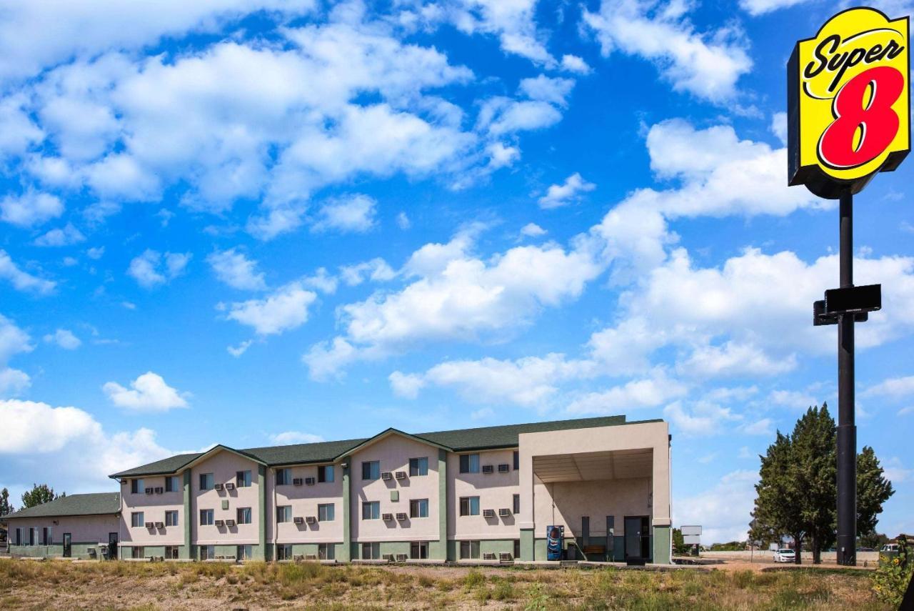 Hotel Super 8 By Wyndham Pueblo Extérieur photo