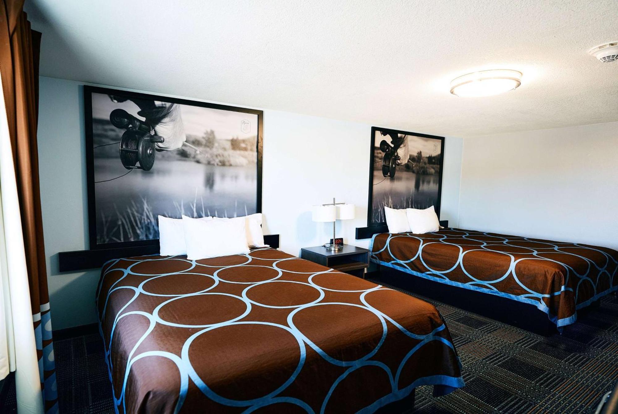Hotel Super 8 By Wyndham Pueblo Extérieur photo